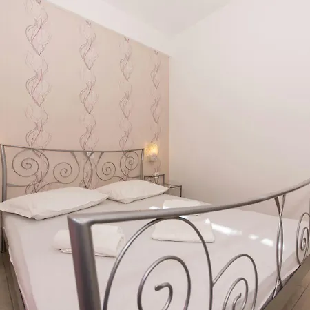 Bareta Apartament *