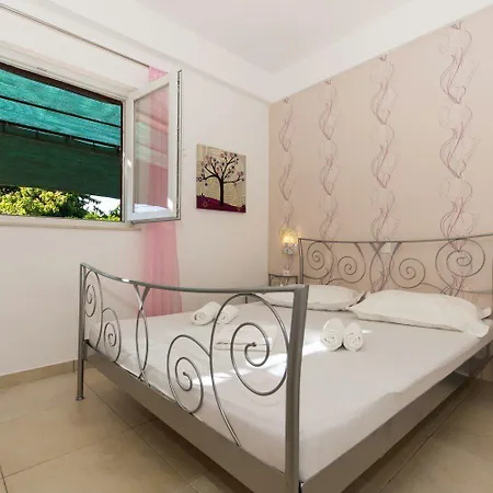 Apartment Bareta Trogir